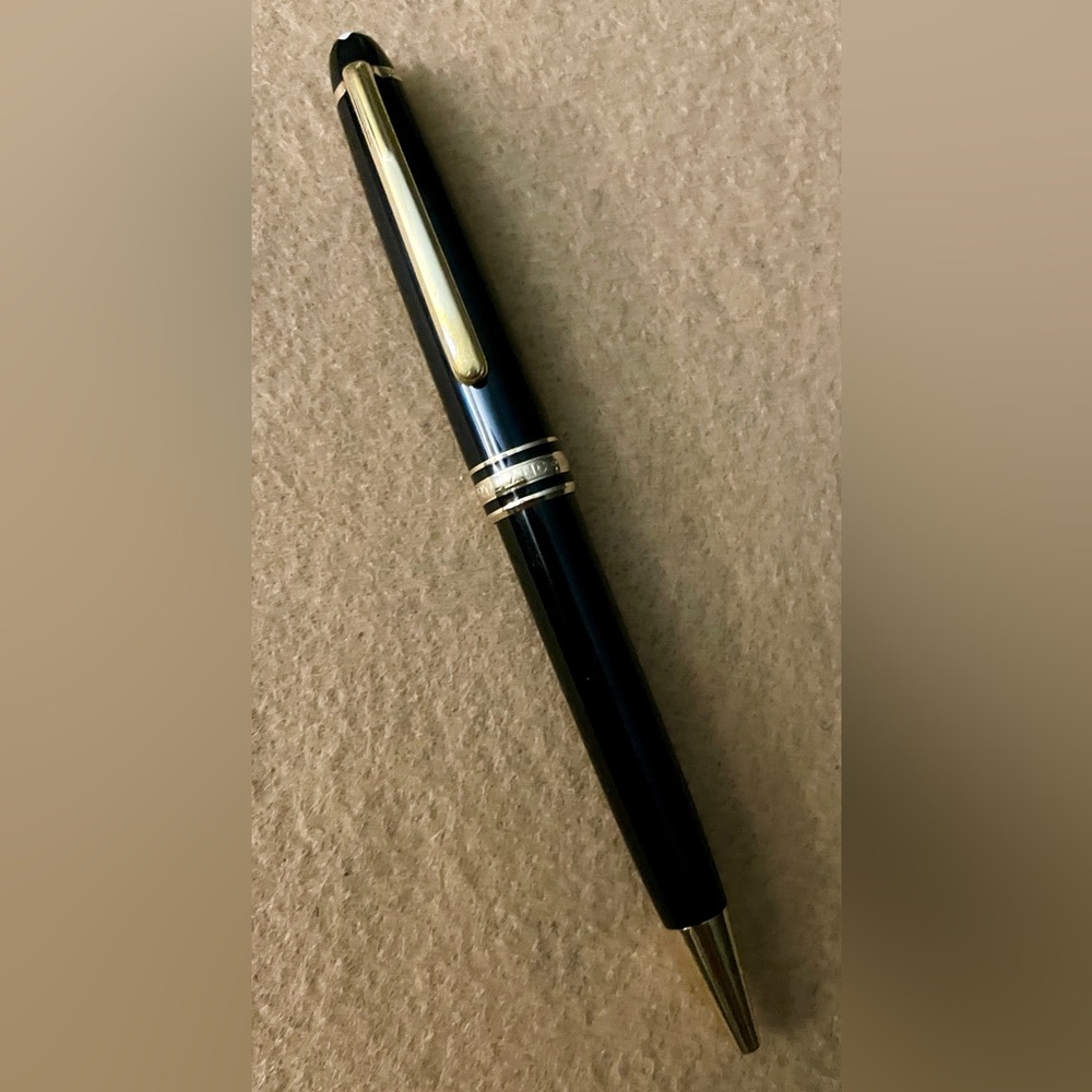 Genuine MONTBLANC CLASSIQUE MEISTERSTUCK GOLD COATED & BLACK ONYX BALLPOINT PEN